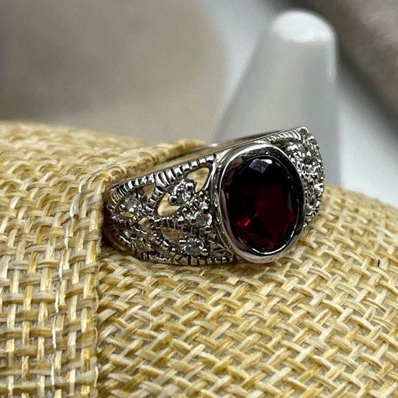 Vintage 925 Sterling Silver Red Oval Ring - Size 6, 4.1g - Picture 9 of 17